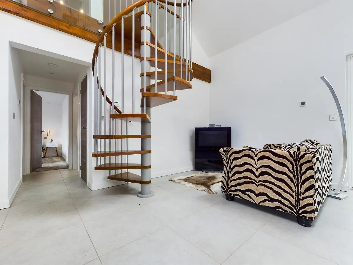 Casa de Férias Contemporary 2 Bedroom Eco Home With A Twist Marton-in-Cleveland Reino Unido
