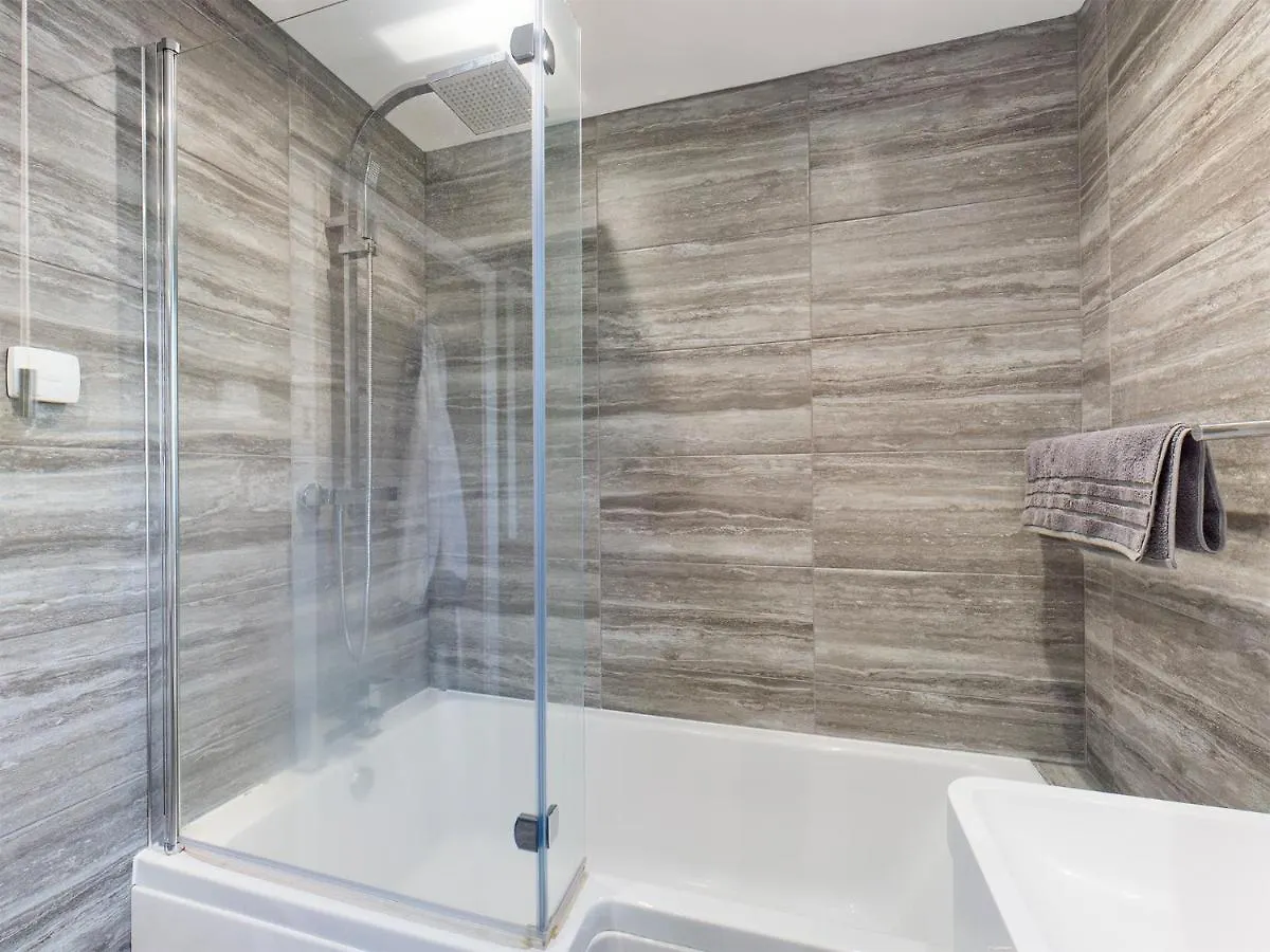 Casa de Férias Contemporary 2 Bedroom Eco Home With A Twist Marton-in-Cleveland